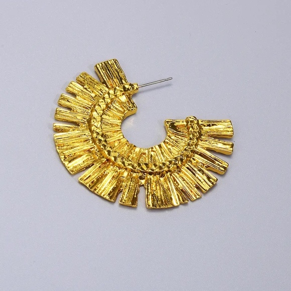 New Zara Gold Semi Circular Earrings - Picture 3 of 3
